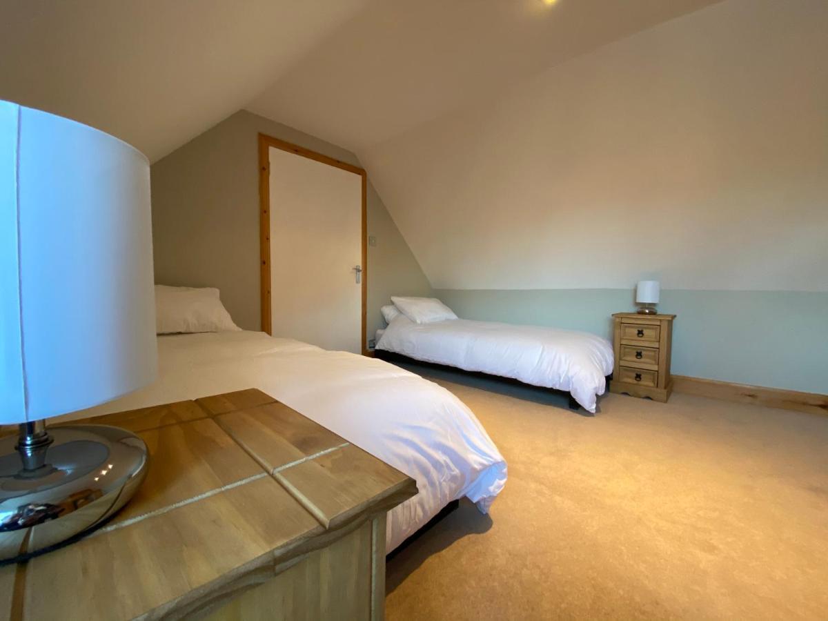 Islas Cottage, A In The Heart Of Speyside *